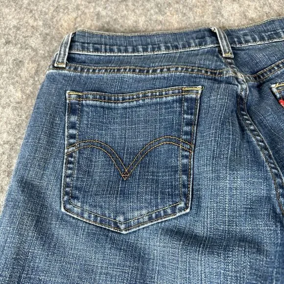 Levis 505 Straight Leg Jeans Womens 12M Blue Denim Mid Rise Zip Fly 5-Pockets - Picture 16 of 16